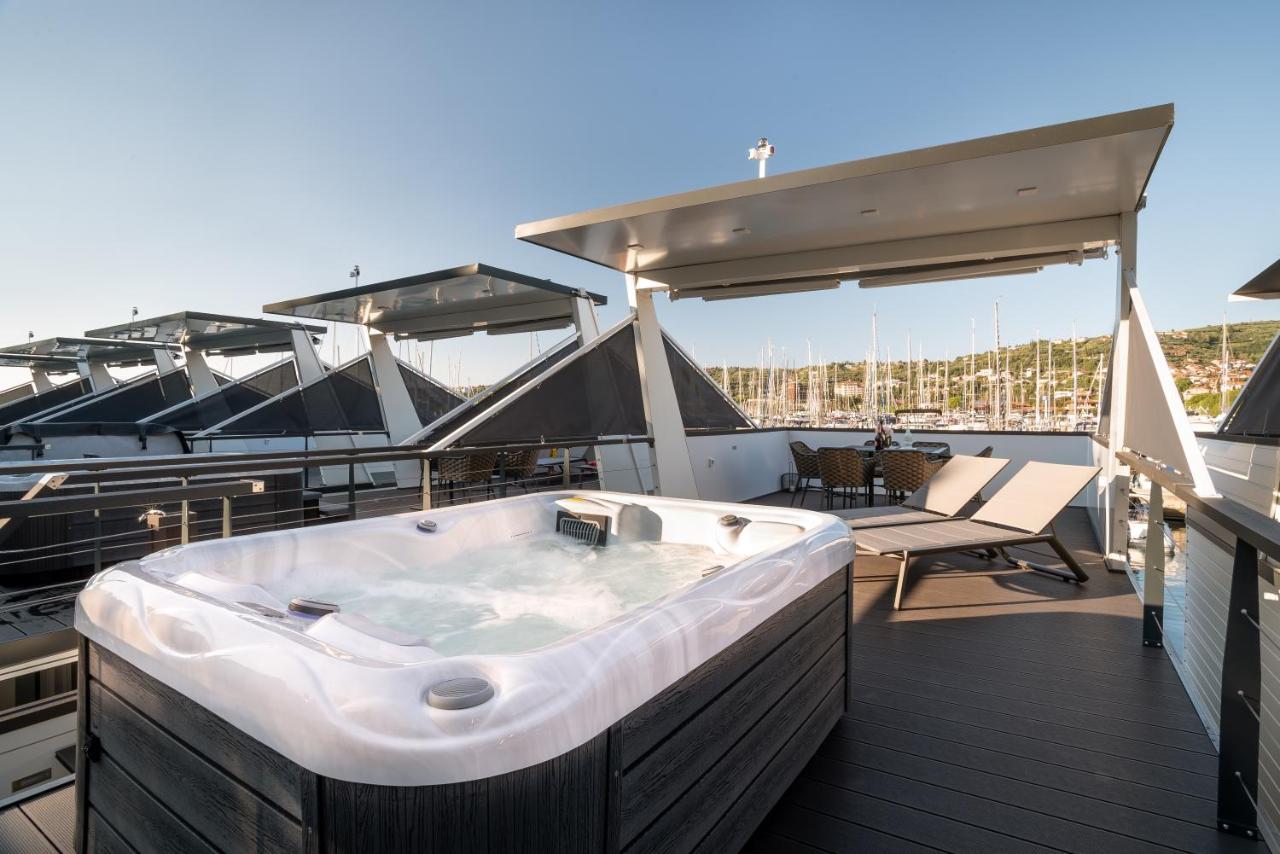 The Sea Lodges Portoroz - Bootshaus Floating Sea House Portorož Exterior foto
